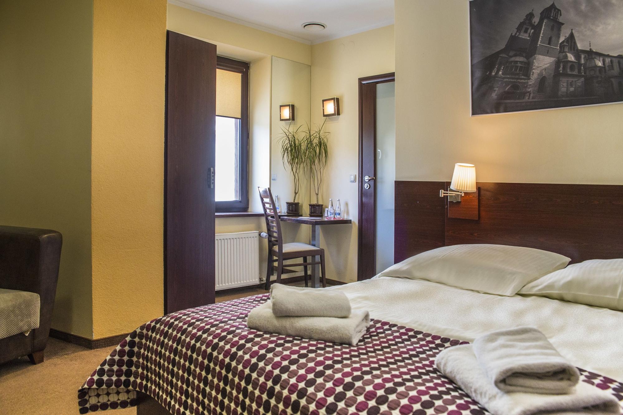 Atlantic Aparthotel クラクフ エクステリア 写真