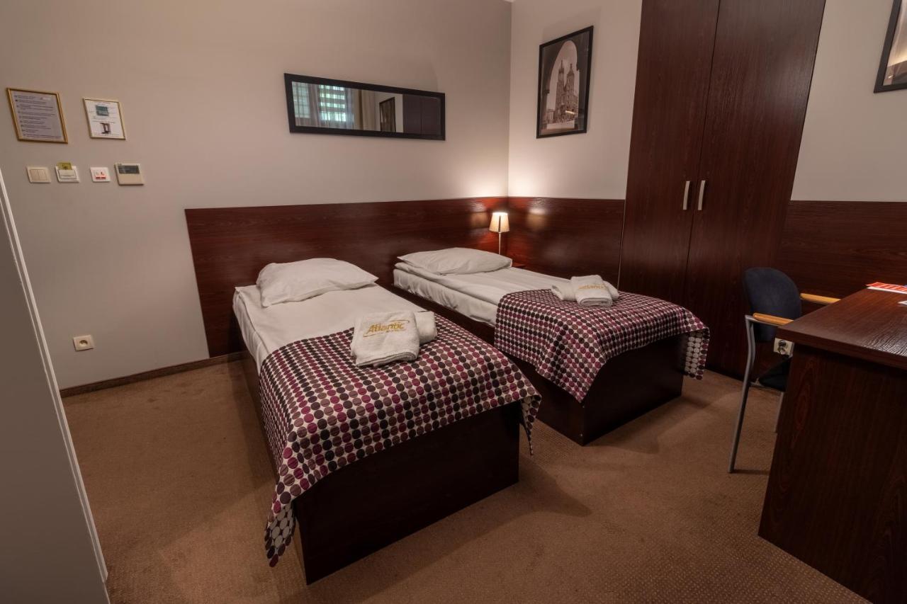 Atlantic Aparthotel クラクフ エクステリア 写真