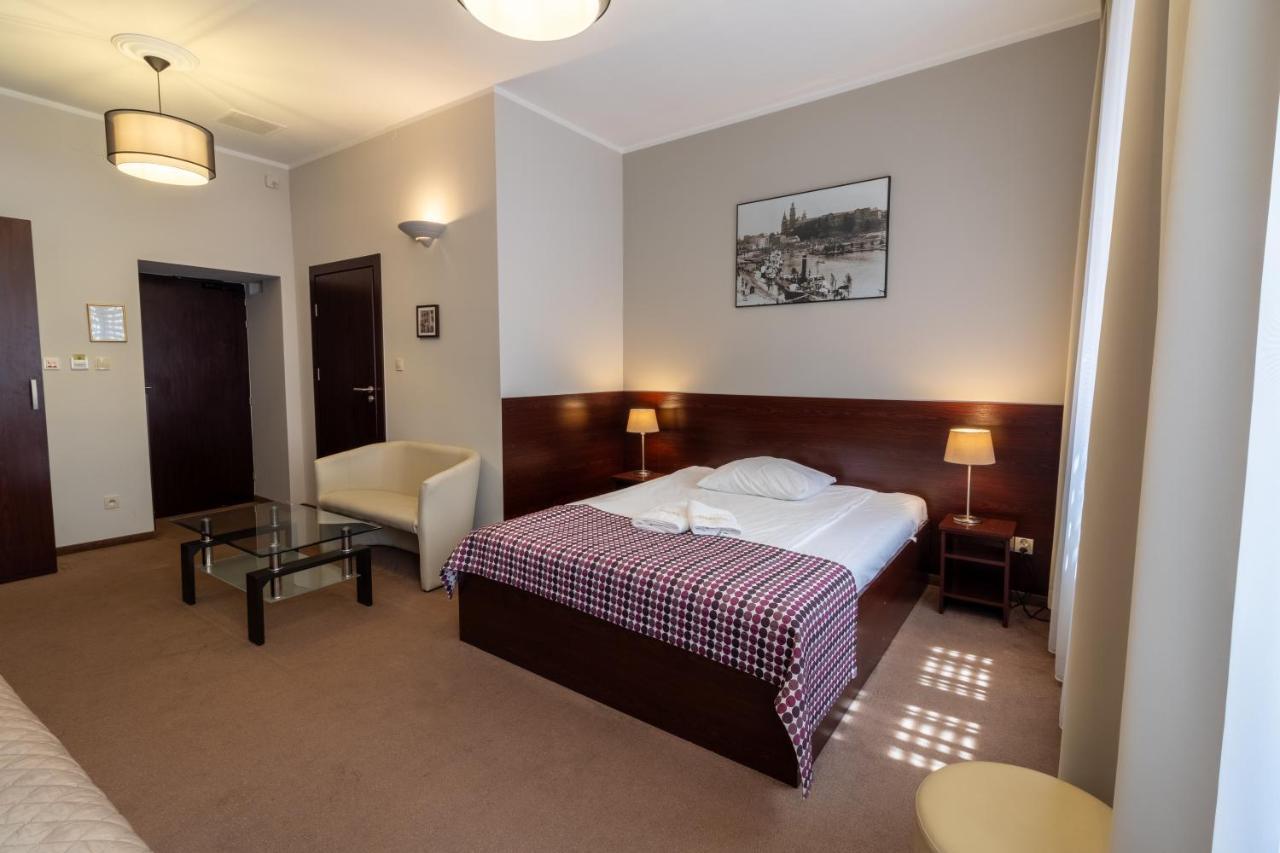 Atlantic Aparthotel クラクフ エクステリア 写真