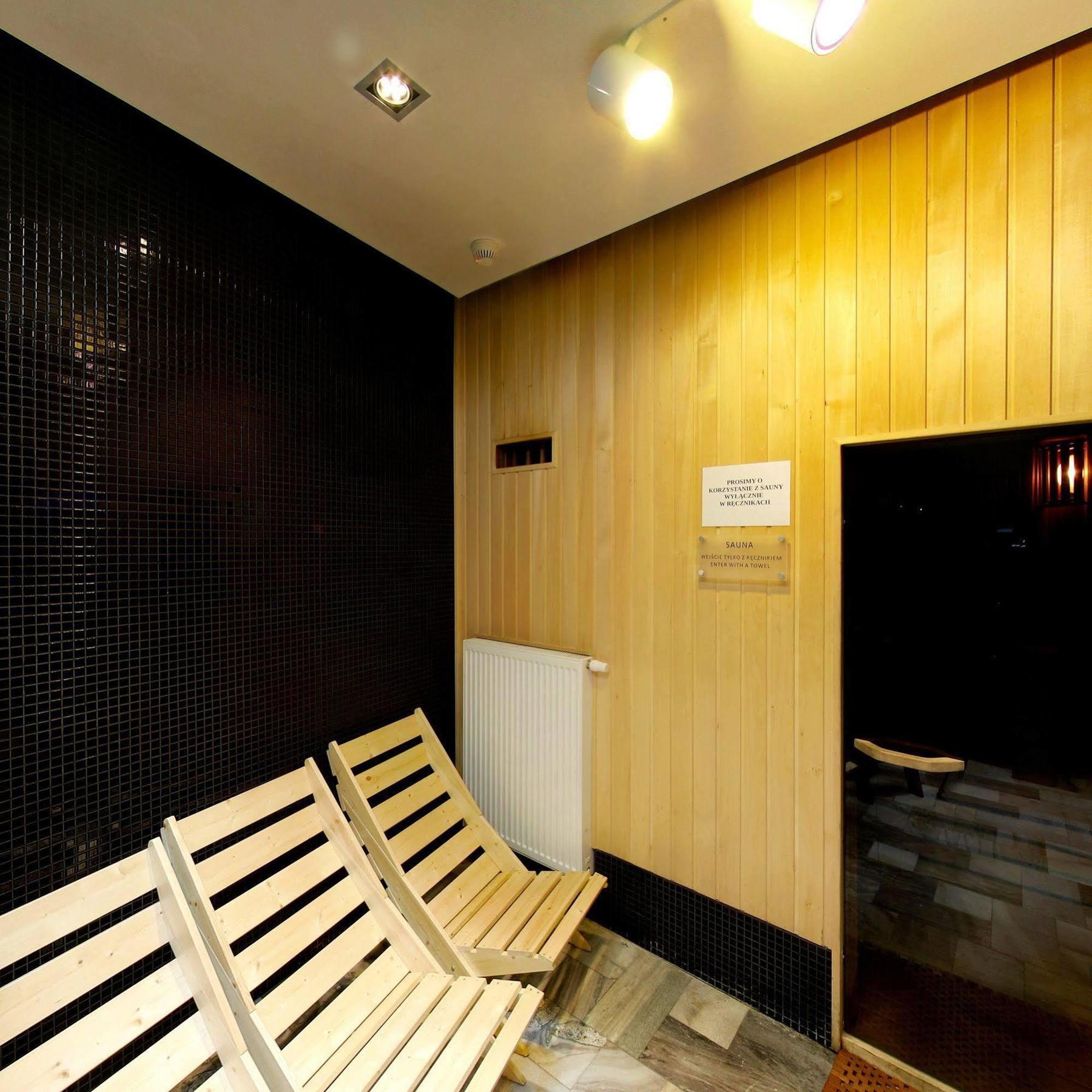 Atlantic Aparthotel クラクフ エクステリア 写真